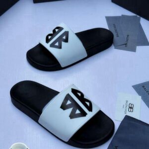 *MOST WANTED ORIGINAL CARTON SLIDES AVAILABLE💯✅*  *Price: 19,500*  *Available Sizes: 41,42,43*  *Kindly Repost And Cashout*