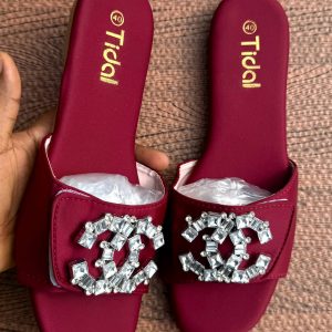 THE BIG STONE CHANNEL SLIPPERS